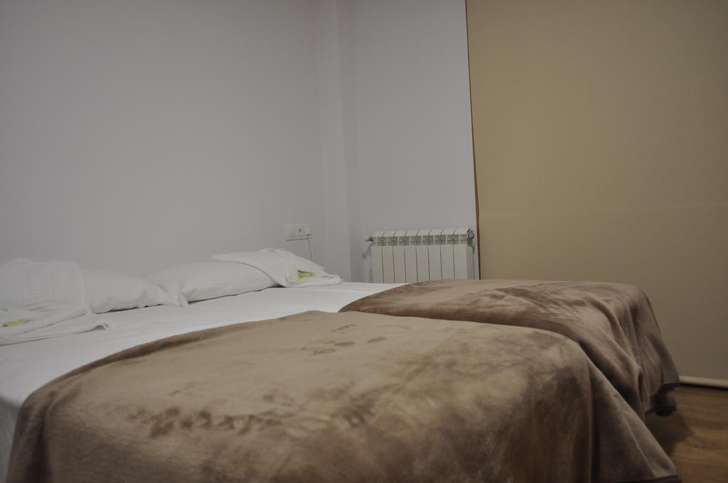 Pons Minea Hotell Portomarin Exteriör bild